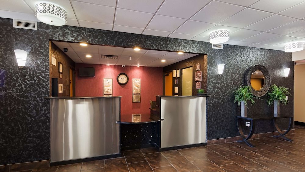 Best Western Plover-Stevens Point Hotel & Conference Center 3