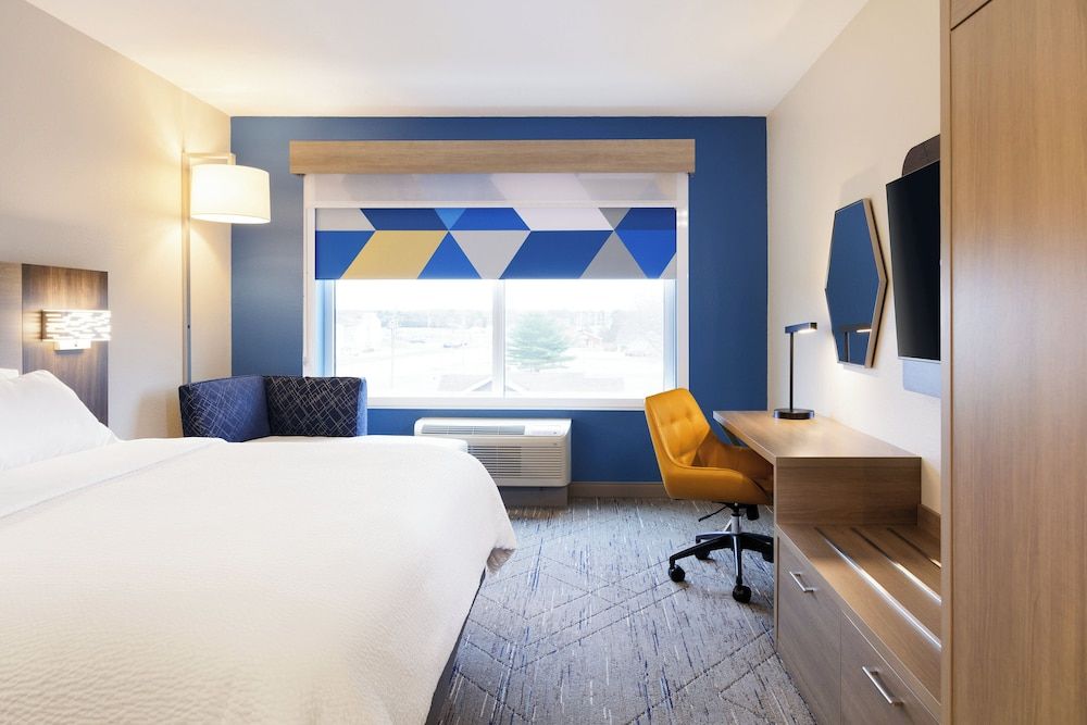Holiday Inn Express & Suites Salem North - Keizer by IHG 3