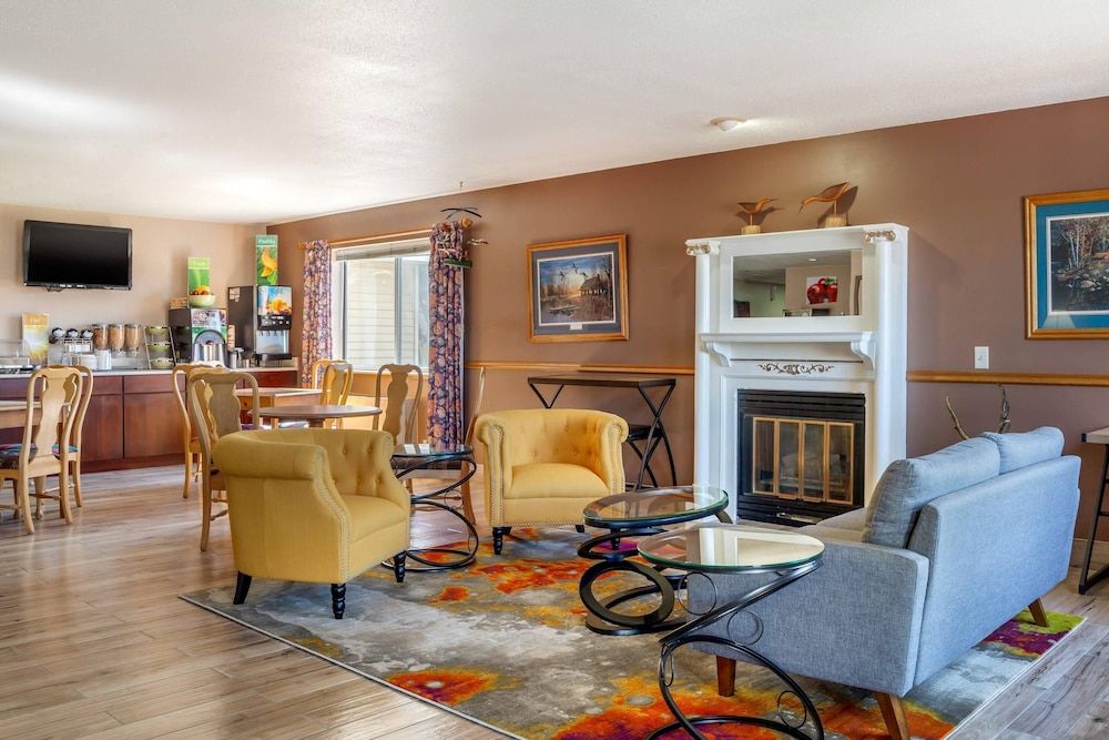 Quality Inn & Suites Prairie Du Chien 3