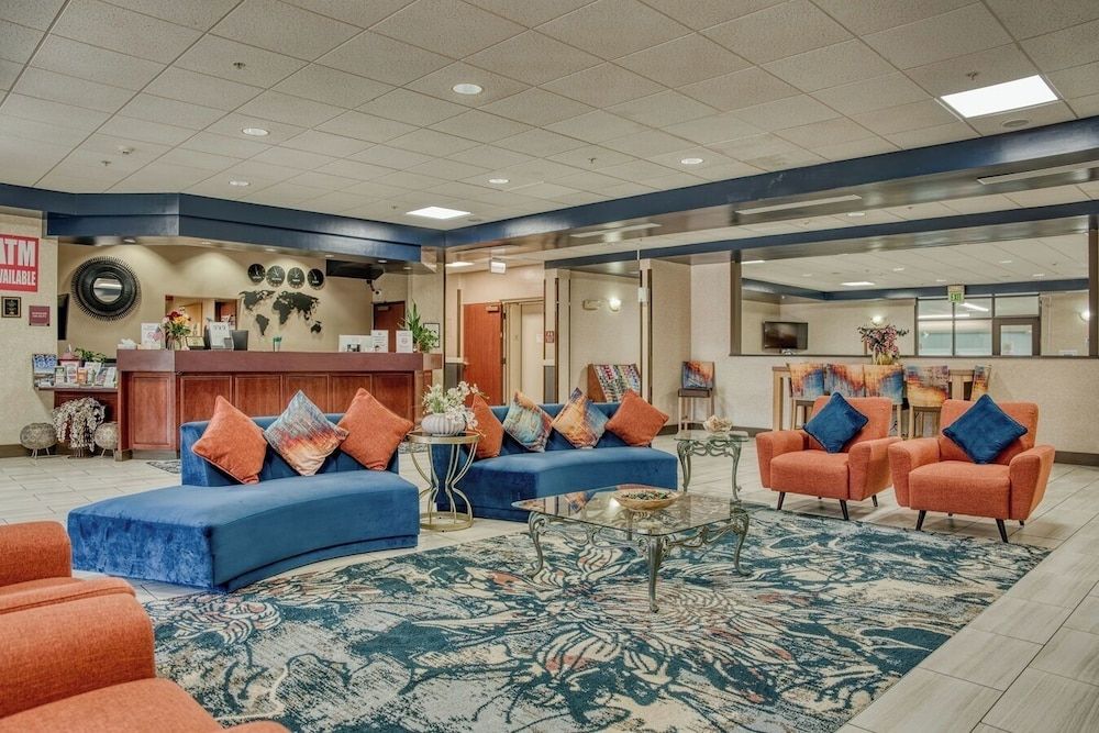 Evergreen Inn and Suites 2