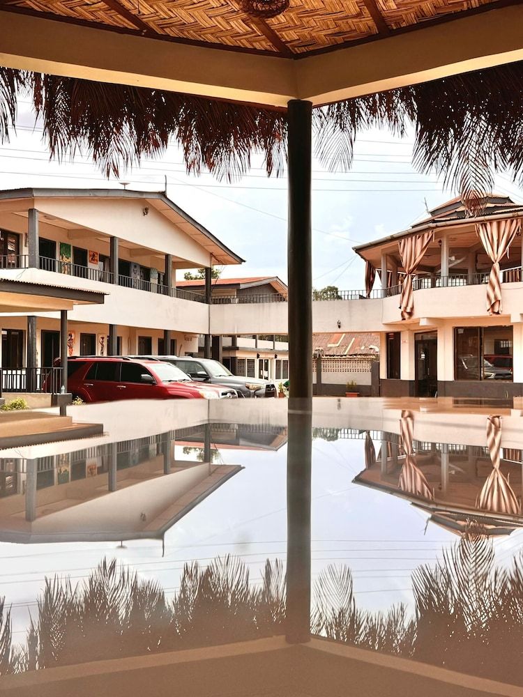 Paloma Guest House & Restaurant 3 estrellas en Kenema
