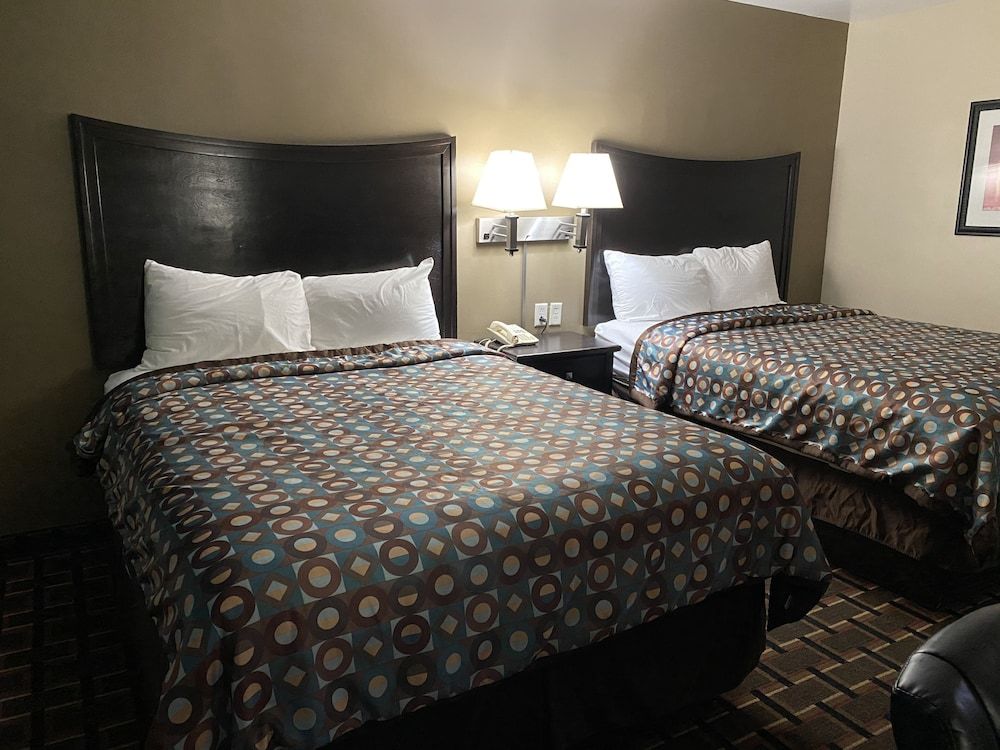 Executive Inn 3