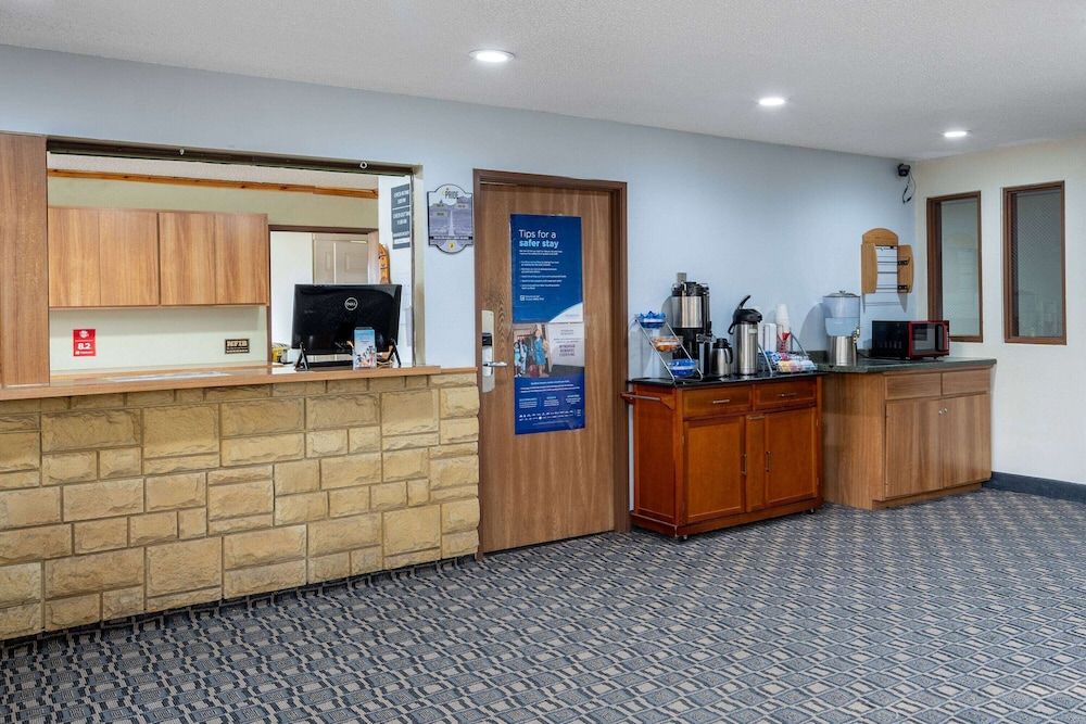 Super 8 by Wyndham Livingston Yellowstone 3