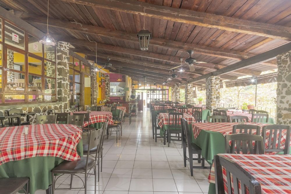 OYO Hotel Coyopolan 2