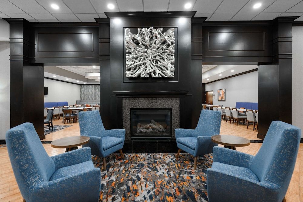Hampton Inn Evansville/Airport 2