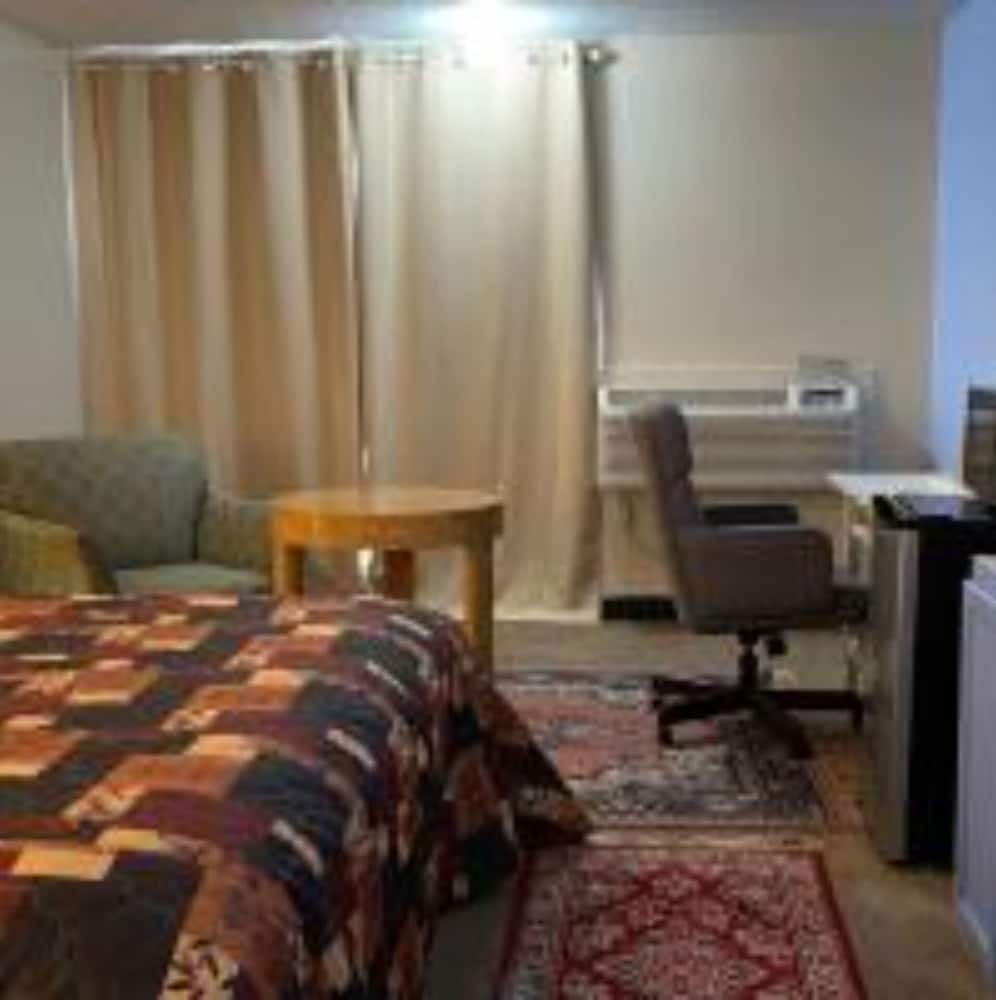 Lake Country Inn 2