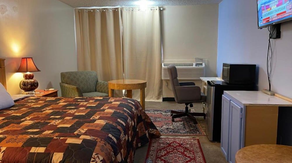 Lake Country Inn 3