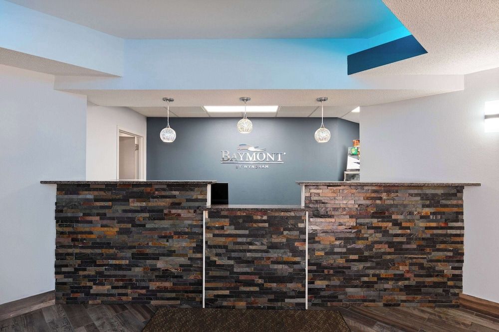 Baymont by Wyndham Creedmoor 3