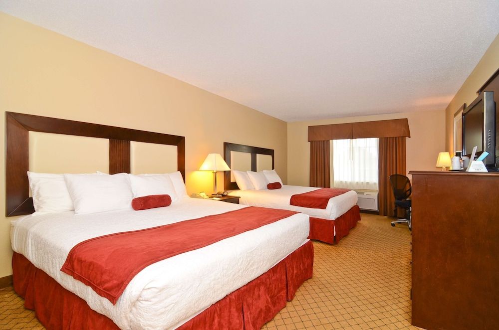 Best Western Macomb Inn 3