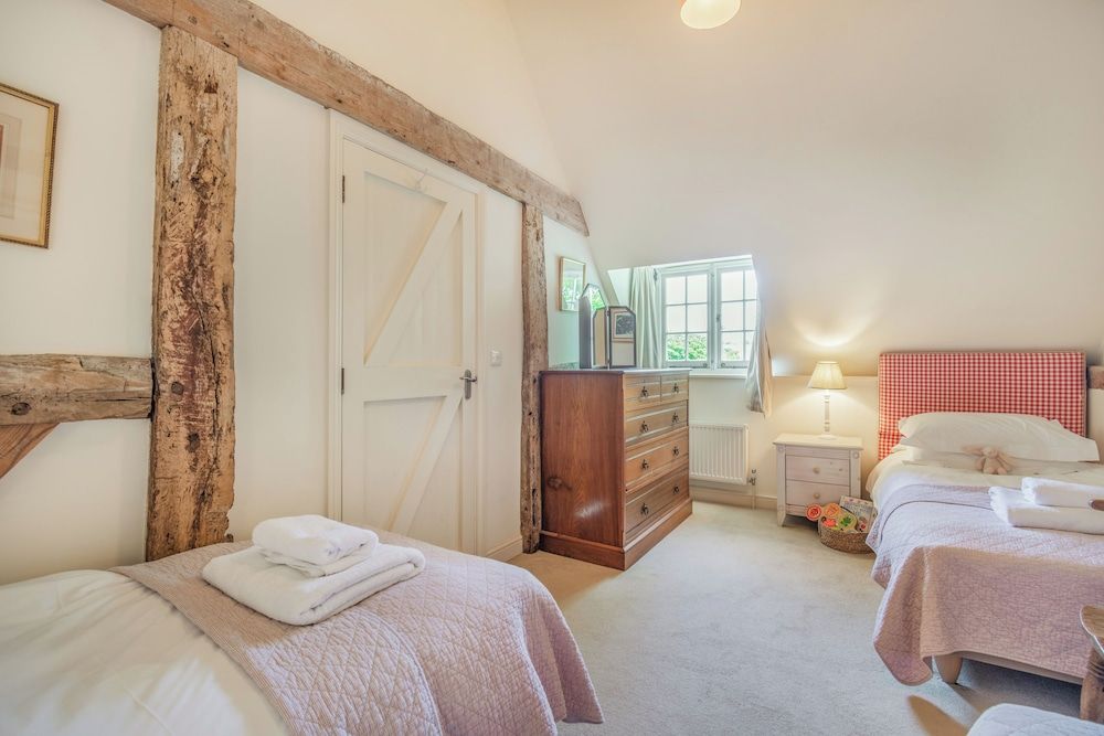 Beachy Barn 2