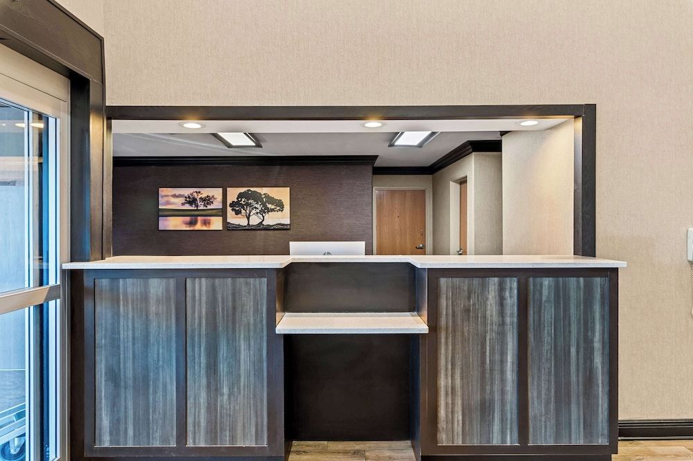 Best Western Presidential Hotel & Suites 3