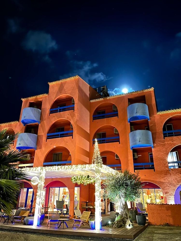 Hôtel des 2 golfs 3 estrelas em Port Leucate