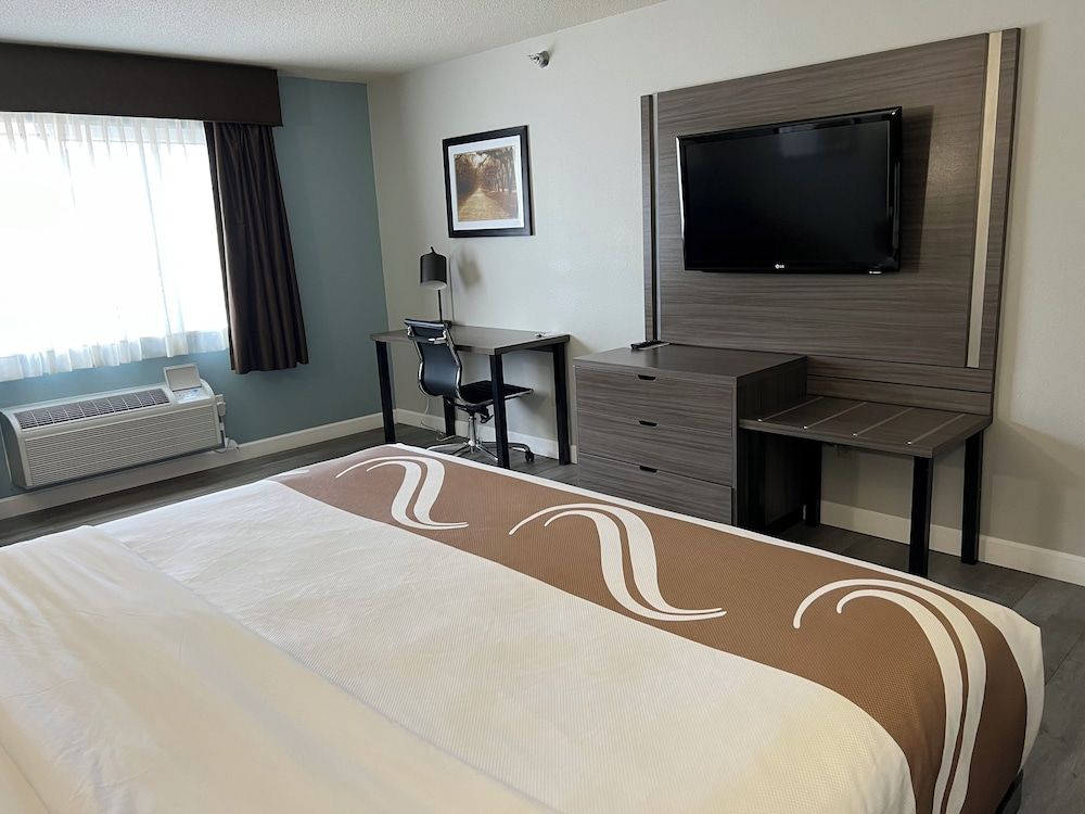 Quality Inn & Suites Red Wing 3