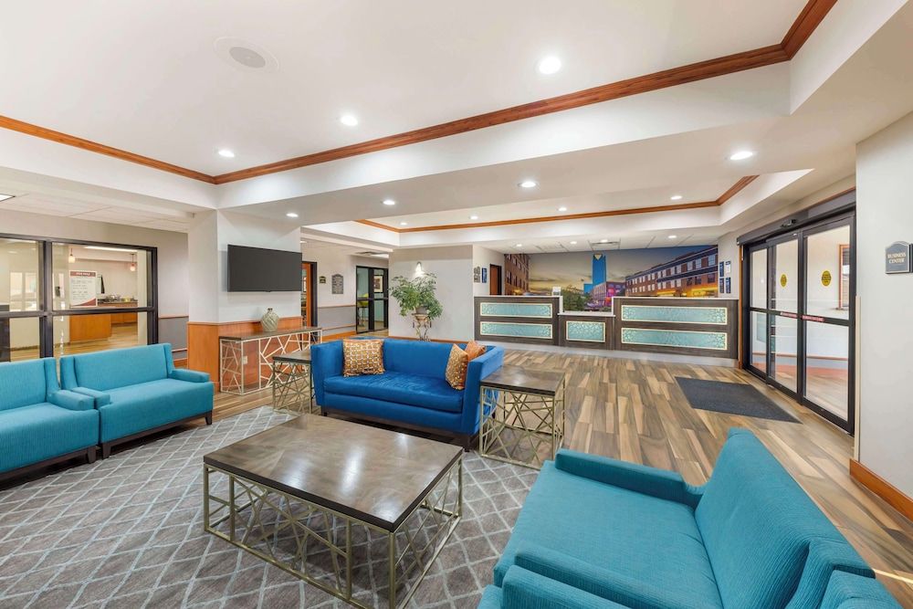 Best Western Plus Midwest City Inn & Suites 3