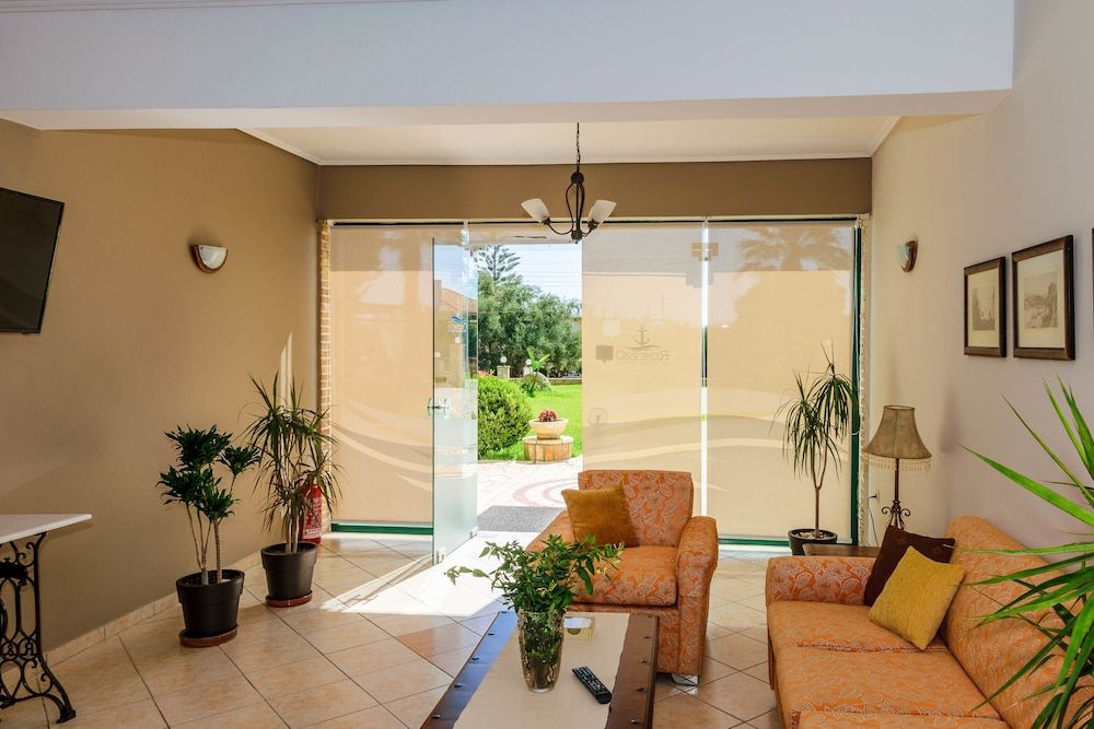 Remezzo Apartments & Studios 3