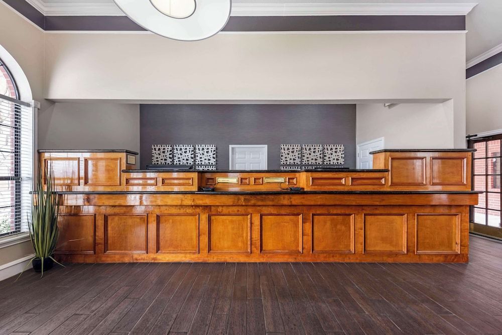 Best Western Inn of Brenham 3
