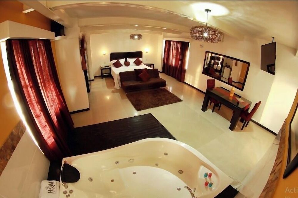 HOTEL HYM SAS -1 estrellas en Palmira