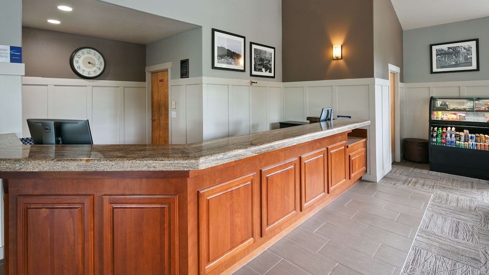 Best Western Wesley Inn & Suites 2