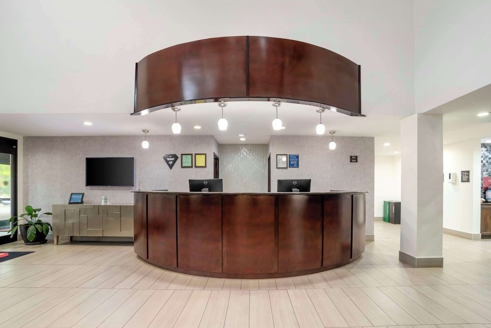 Best Western Plus Daphne Inn & Suites 3