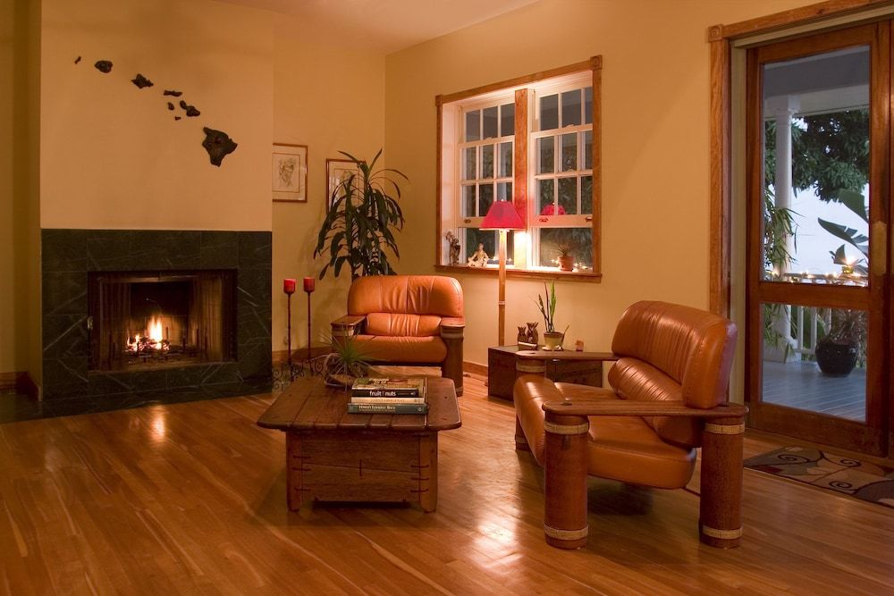 Ka'awaloa Plantation Bed & Breakfast 2