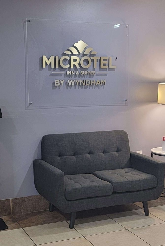 Microtel Inn & Suites by Wyndham Gardendale/Birmingham North 3