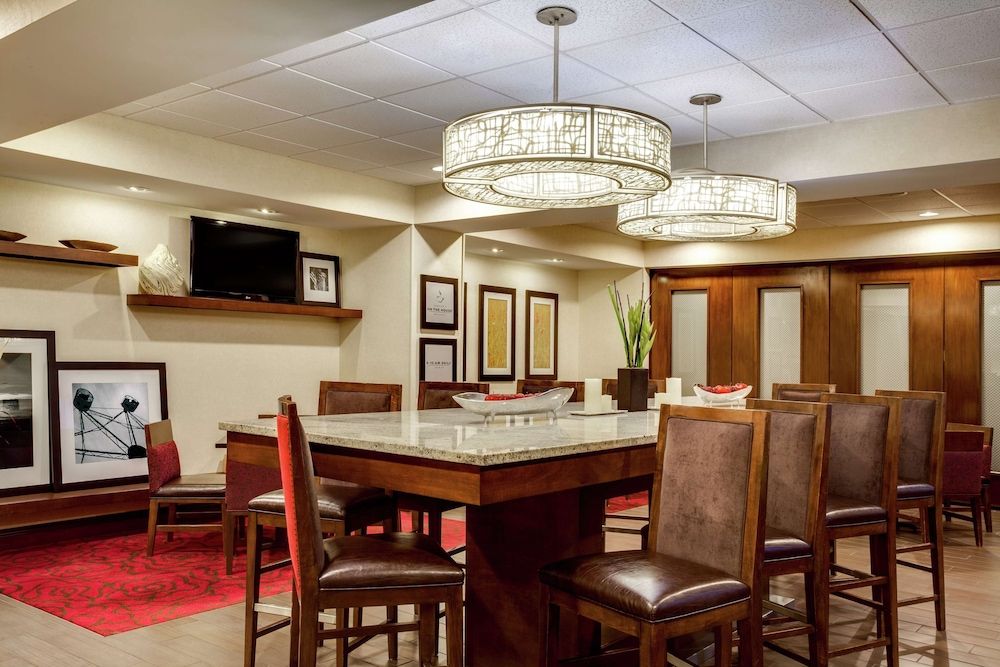 Hampton Inn Ozark 3