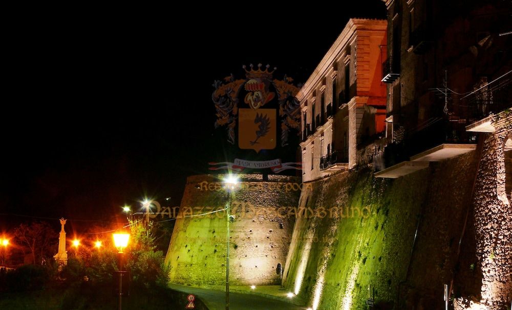 Palazzo Mascambruno -1 estrelas em Cariati