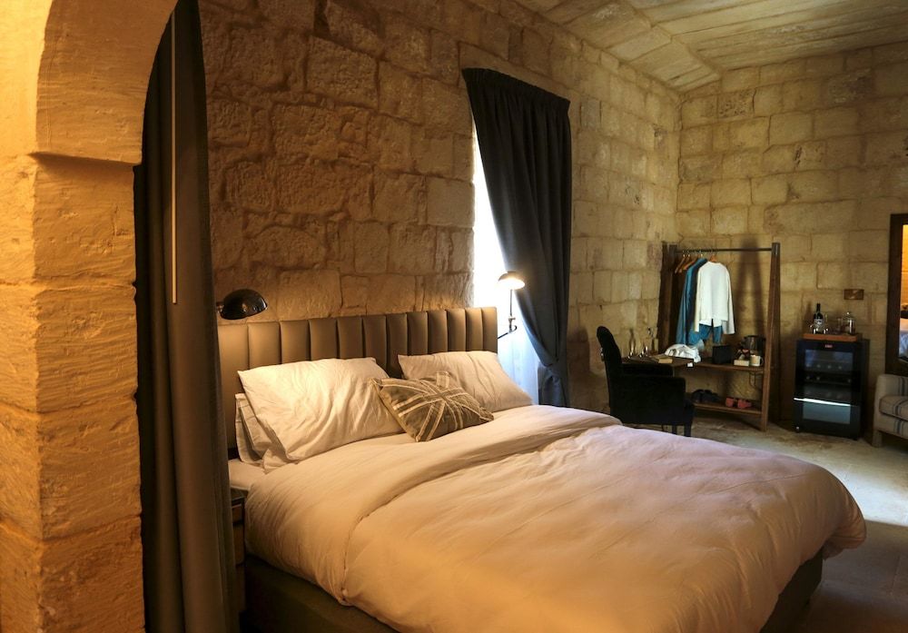 Talbot and Bons Boutique Bed & Breakfast 3