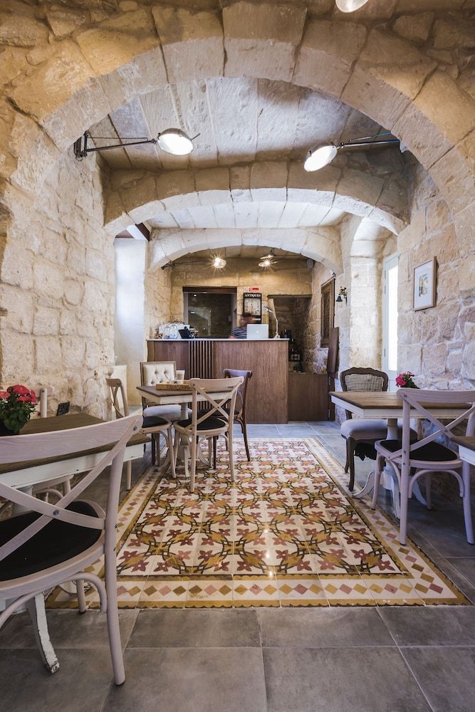 Talbot and Bons Boutique Bed & Breakfast 2