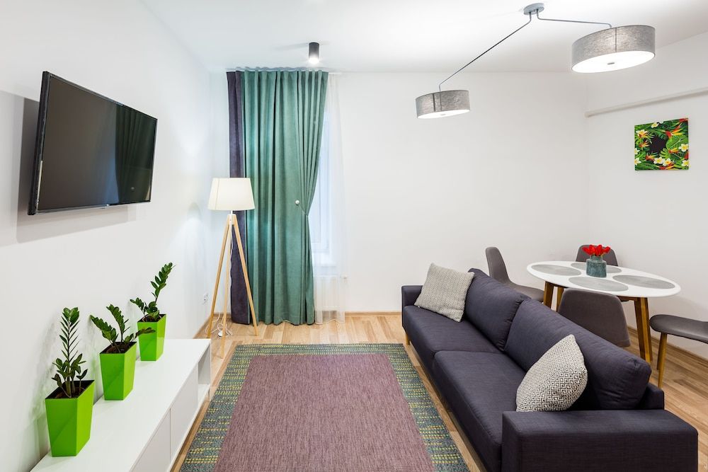 Apart Hotel Code 10 3