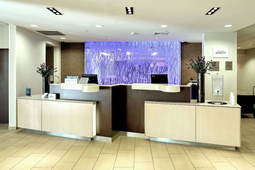 Fairfield Inn & Suites by Marriott Harrisburg West 3
