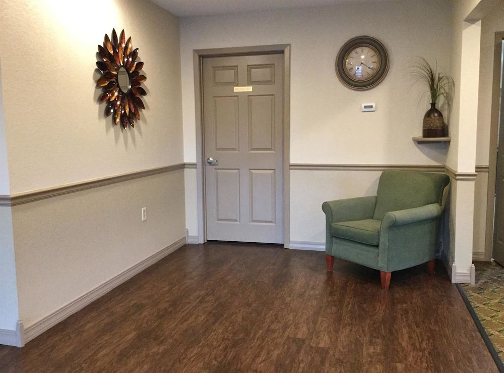 Americas Best Value Inn & Suites Maumelle North Little Rock 3
