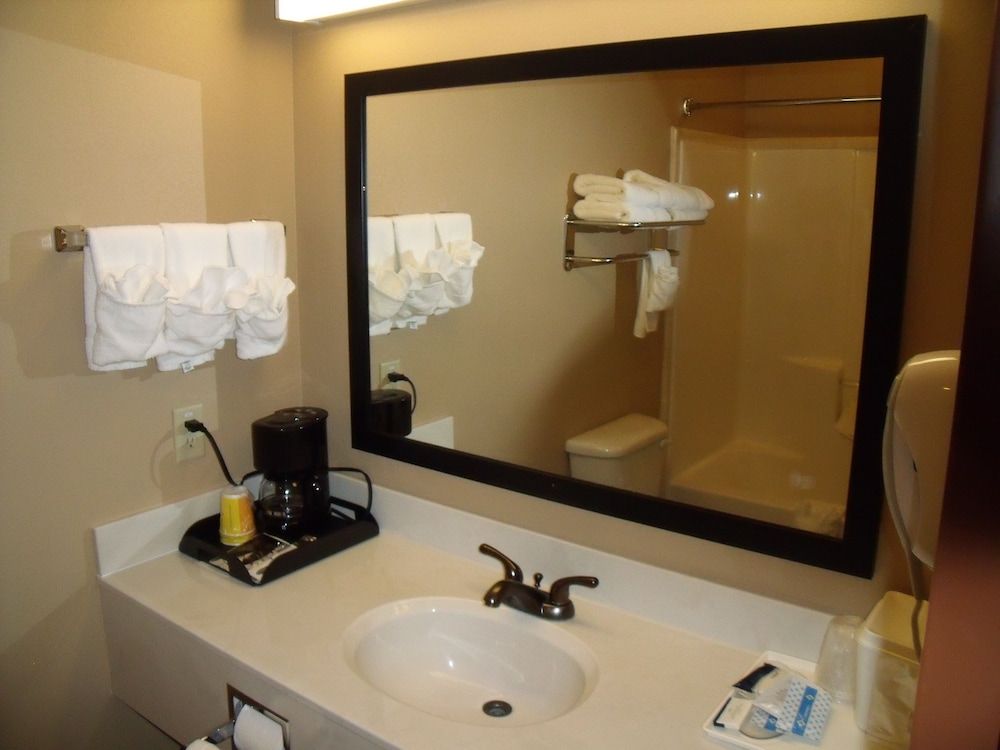 Irish Inn And Suites 2