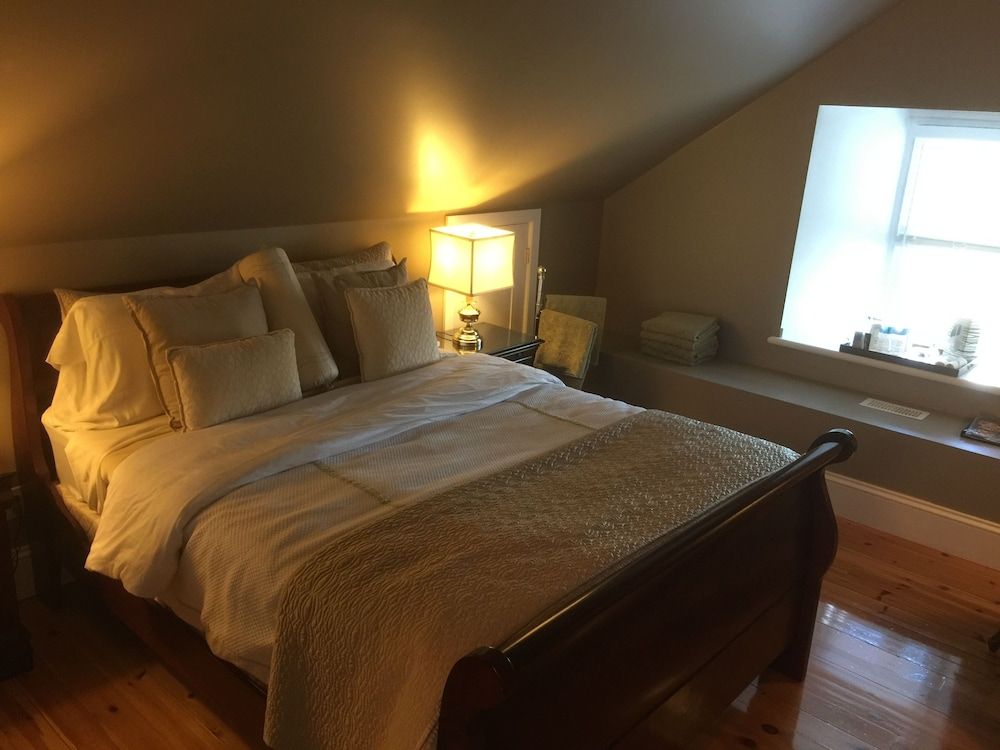 Clyde Hall Bed and Breakfast 3