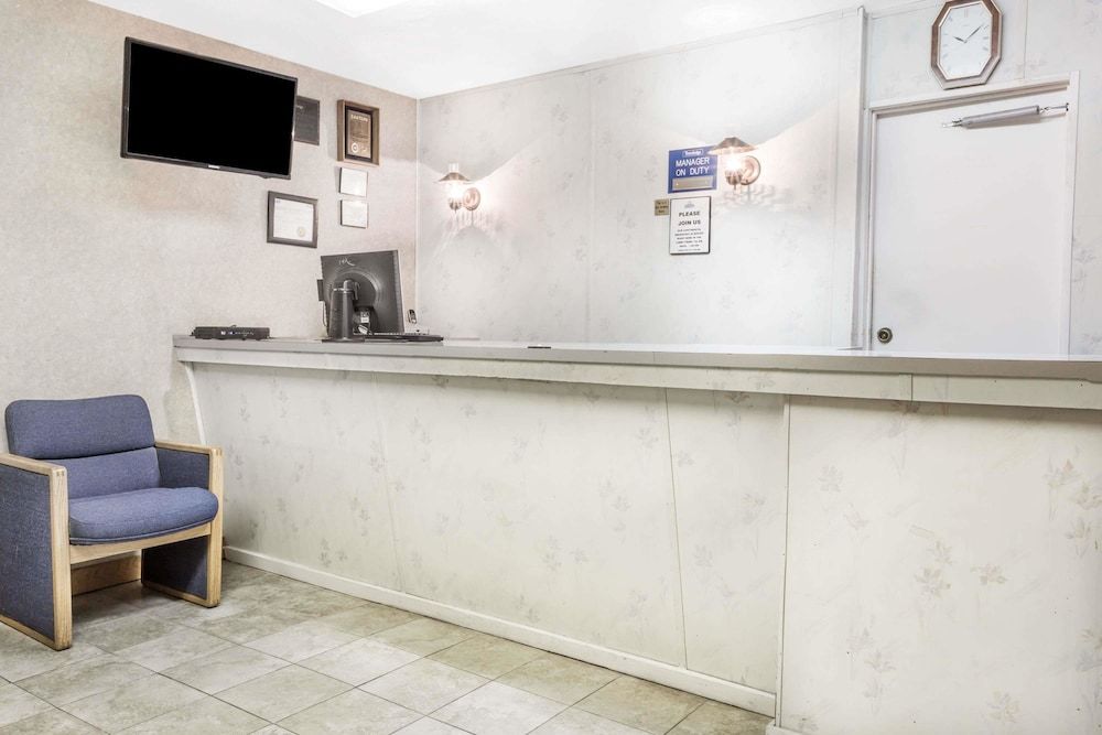 Travelodge by Wyndham La Grande 2