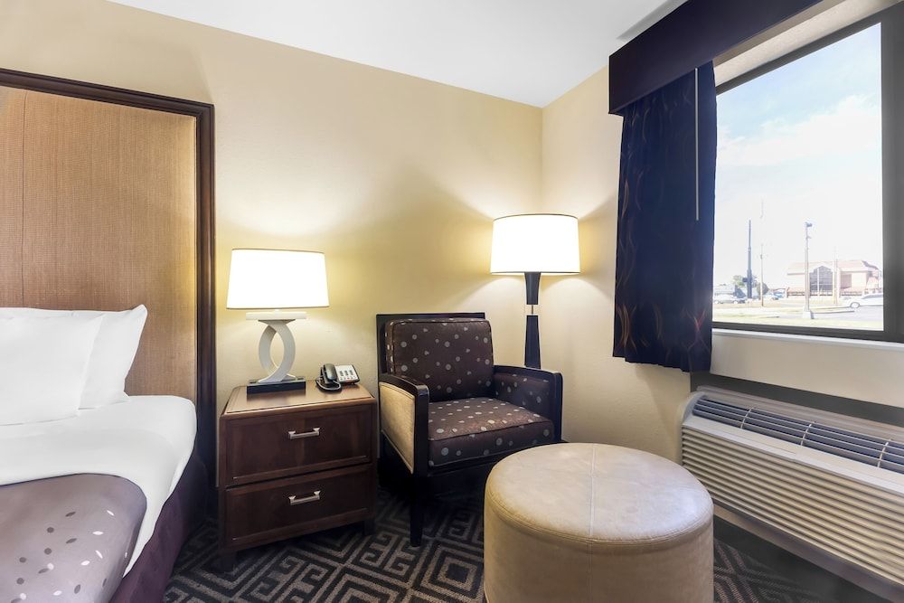 Travel Inn & Suites - Sikeston/Miner (i-55 Exit-67) 2