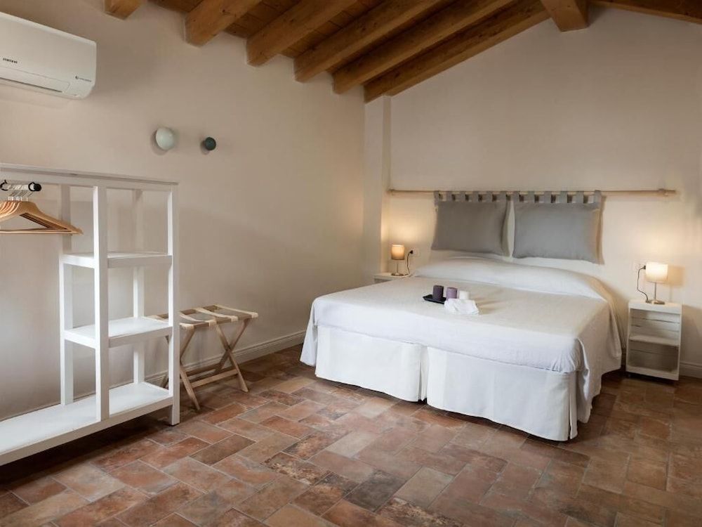 Borgodieci Camere e Colazione -1 estrellas en Bibbiano