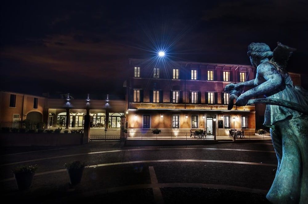 Hotel Ristorante Alla Vittoria 3 étoiles à Solférino