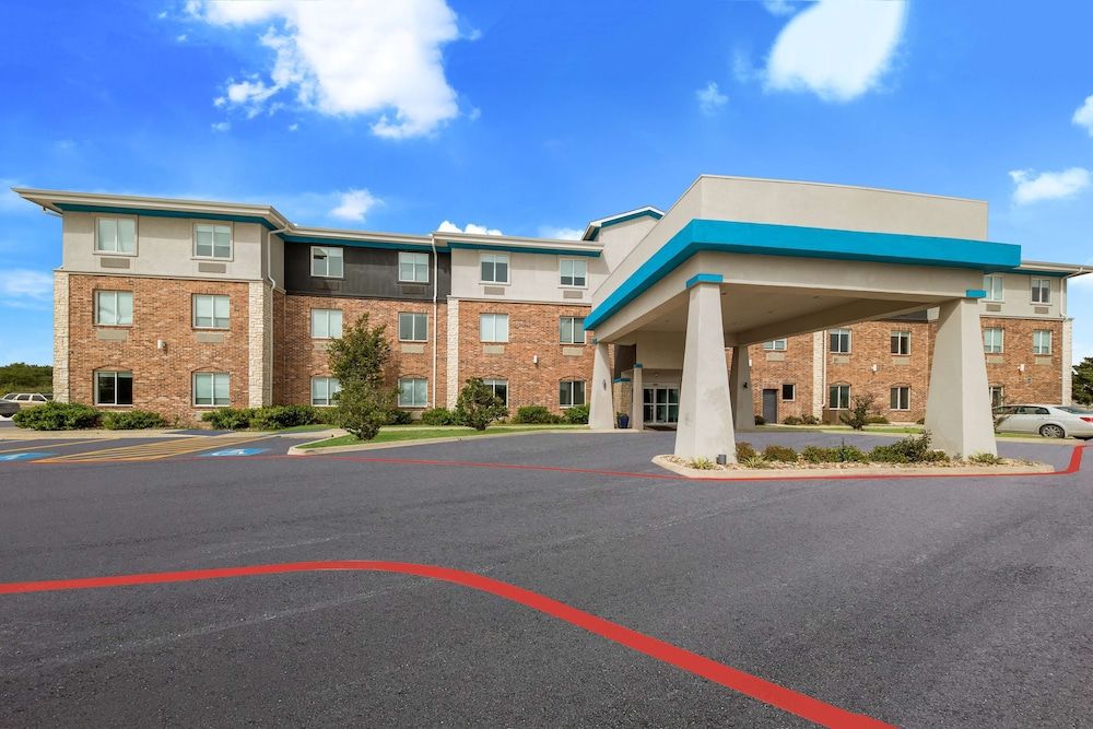 Best Western Plus Bowie Inn & Suites 3 estrellas en Bowie