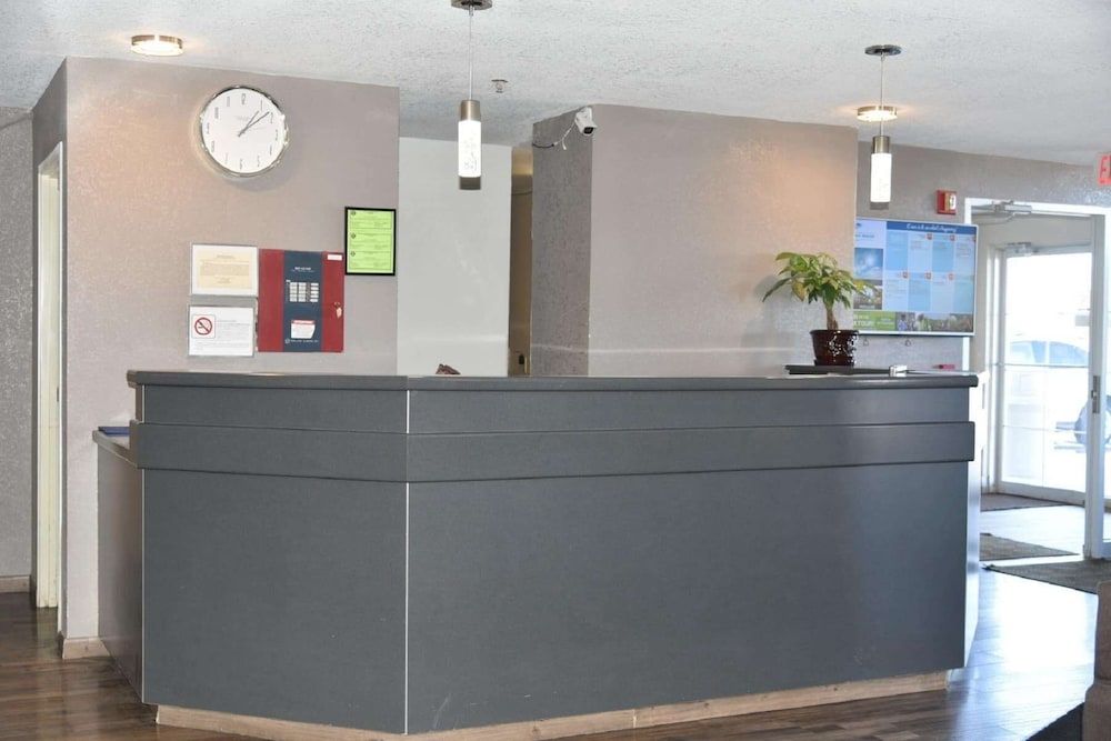 Microtel Inn & Suites by Wyndham Fond Du Lac 3