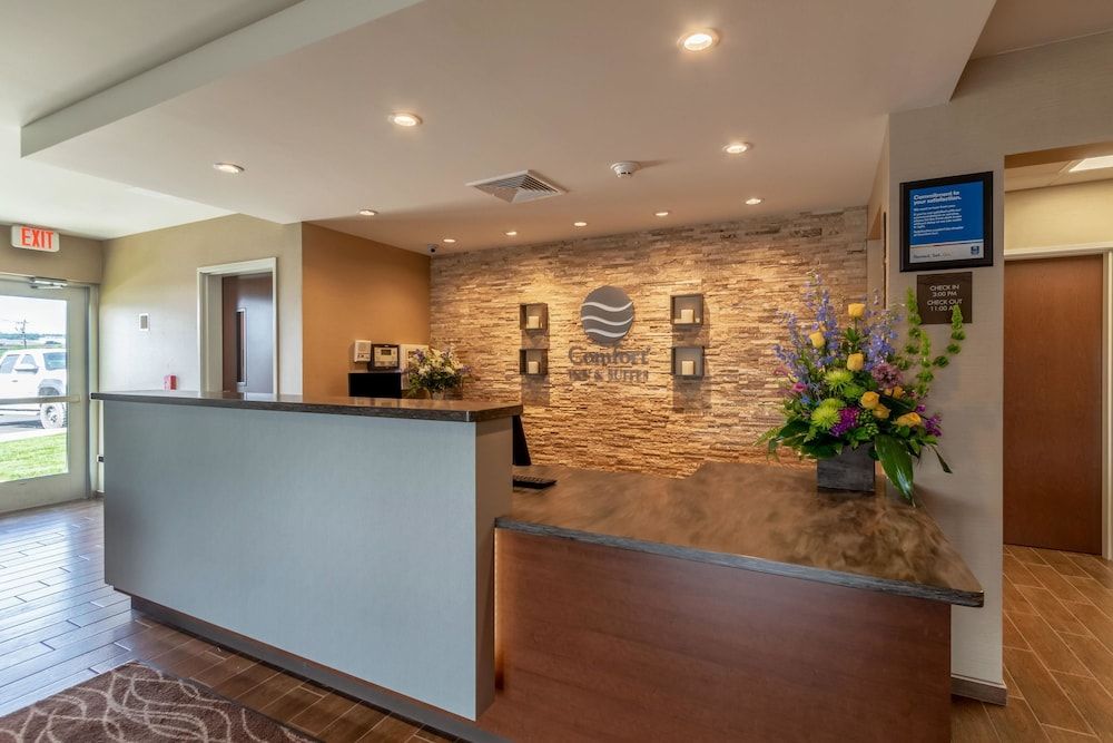 Comfort Inn & Suites – Harrisburg Airport – Hershey South 3