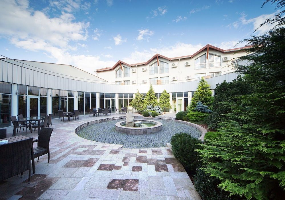 Hotel Atrium 3 estrellas en Târgu Secuiesc