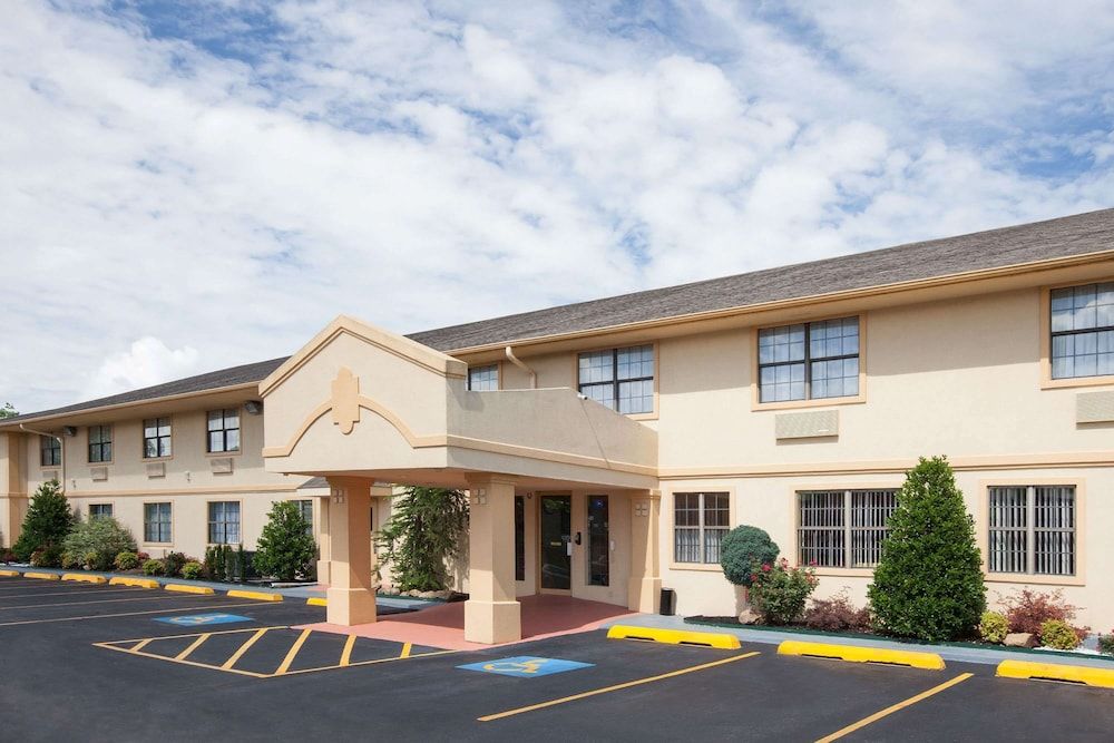 Super 8 by Wyndham Sulphur 2 estrellas en Sulphur