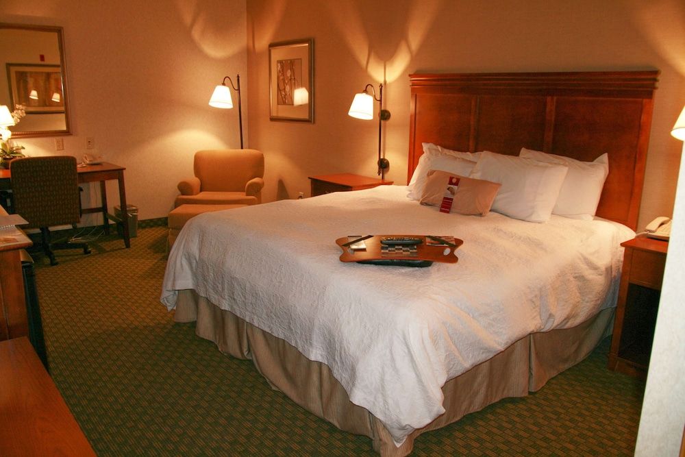 Hampton Inn Sidney 2