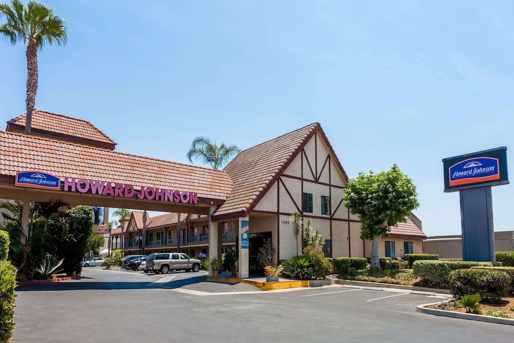 Howard Johnson by Wyndham Norco 3 estrelas em Norco