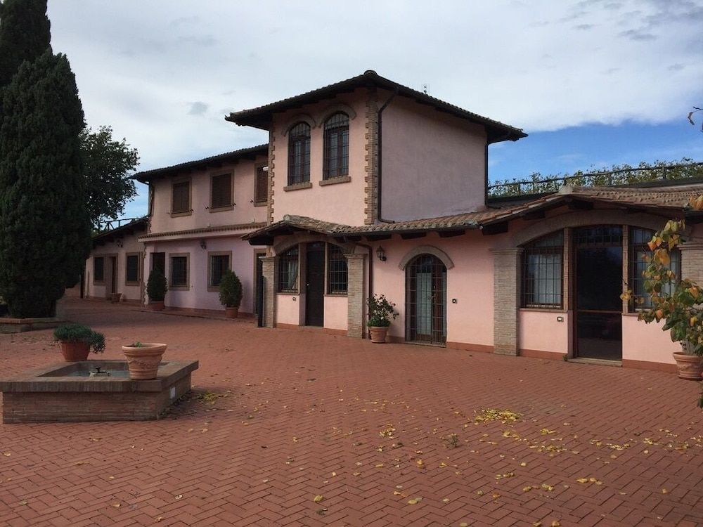 Azienda Agricola Sinisi -1 estrelas em Cerveteri