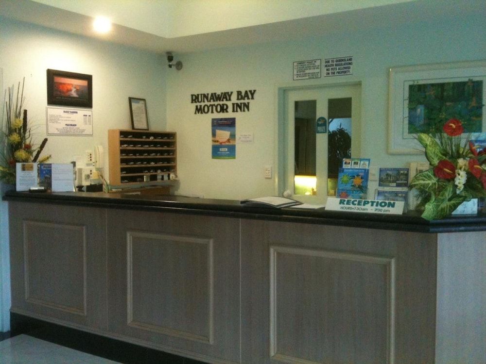 Runaway Bay Motor Inn 3