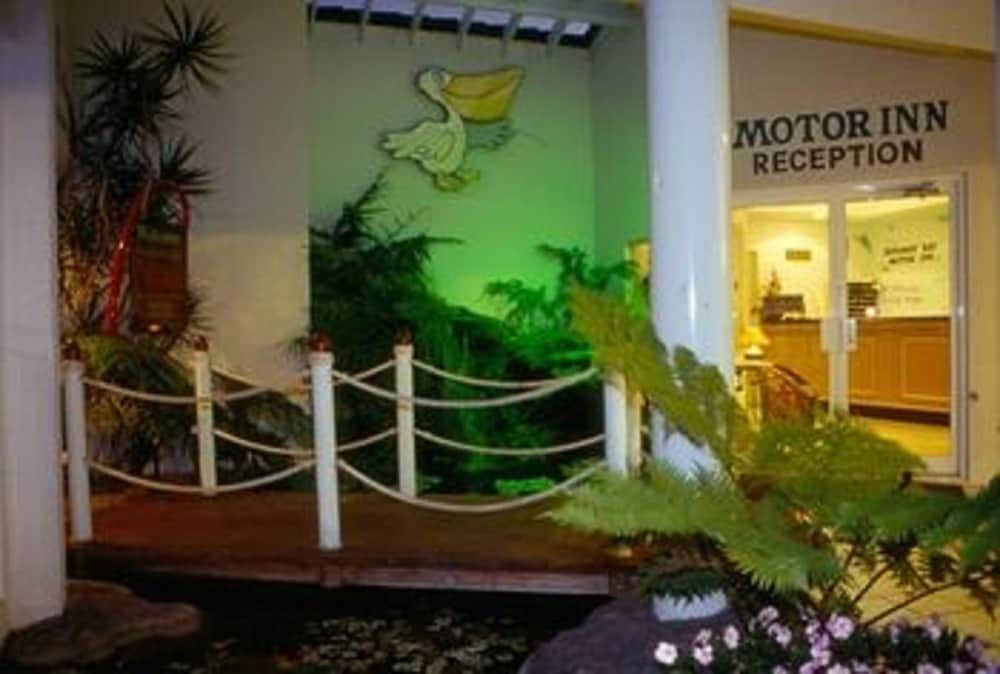 Runaway Bay Motor Inn 2