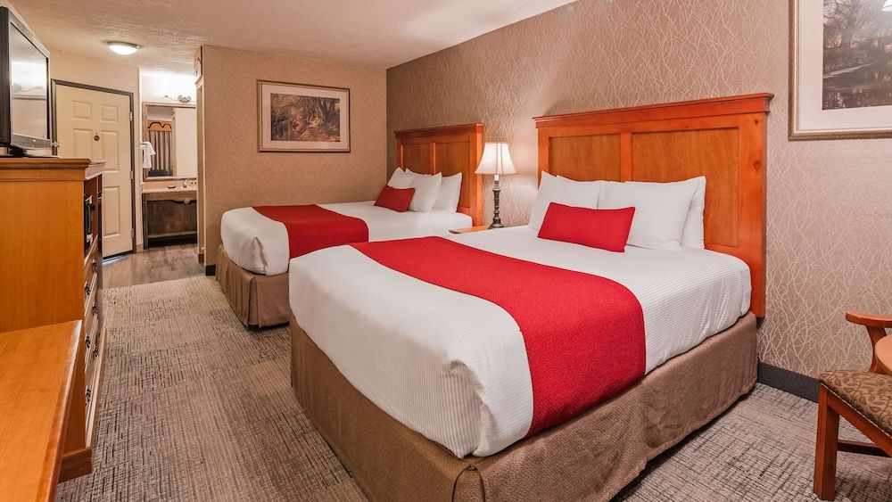 Best Western Plus Rivershore Hotel 3