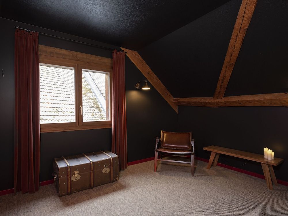 Peanut Medieval Lodge 2